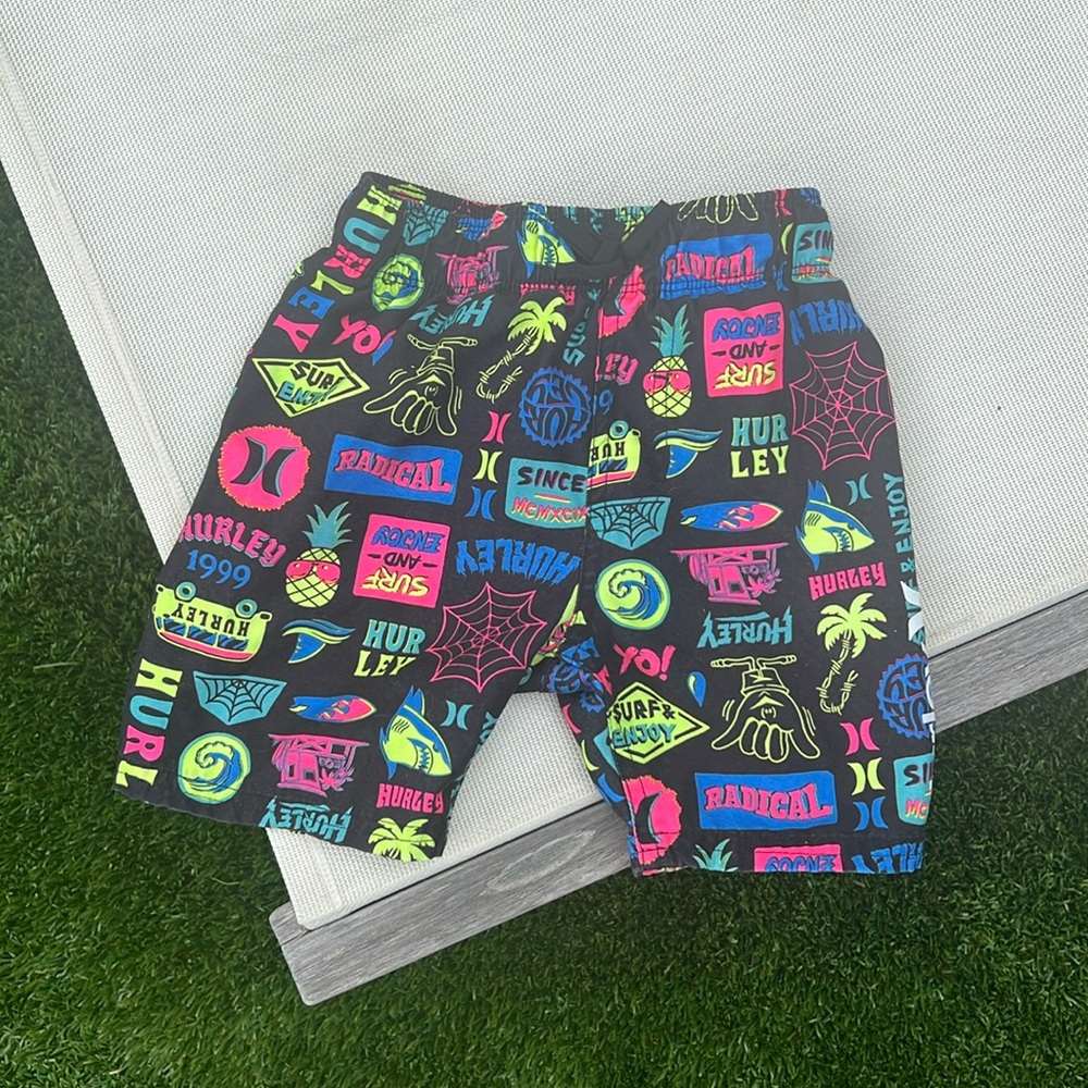 Hurley 4T kids swim trunks bathing suit